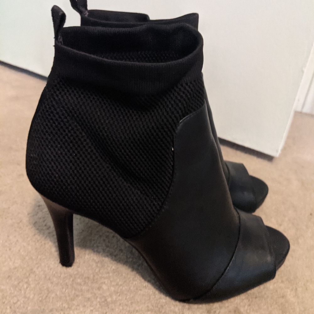 Vera Wang Open Toe Boots
